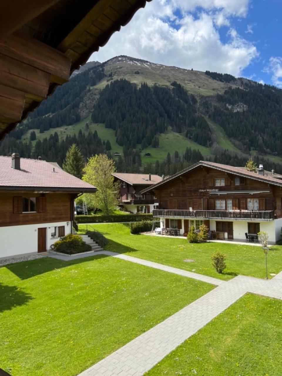 Beautiful Apartment With Stunning View Gsteig Exterior foto